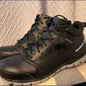 Reebok Sublite Cushion Safety Toe Work Shoe Waterproof Leather 10.5 Black RB4144